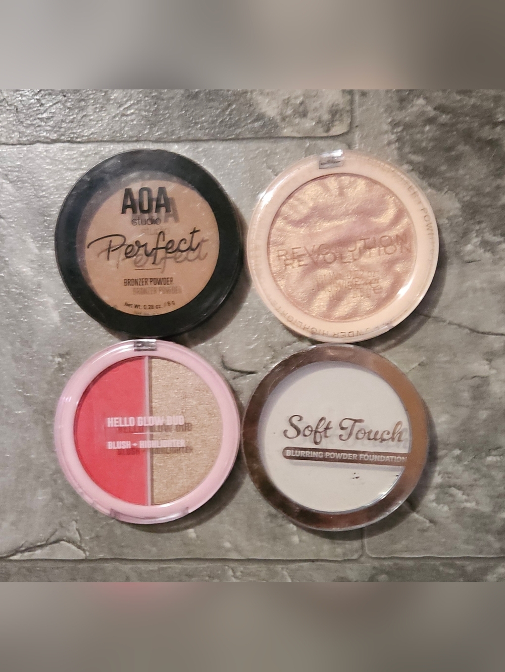Translucent Powder, Bronzer, Blush & Highlighter Bundle - Picture 2 of 16